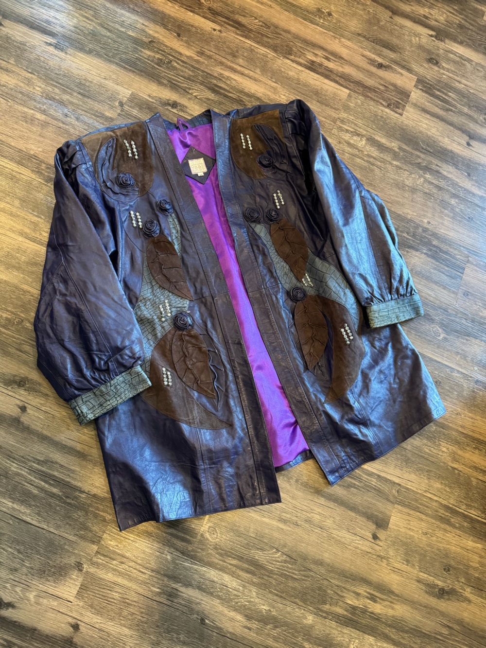 Vintage Deep Purple Leather Women’s Floral Appliqués Jacket 4X Padded Shoulders
